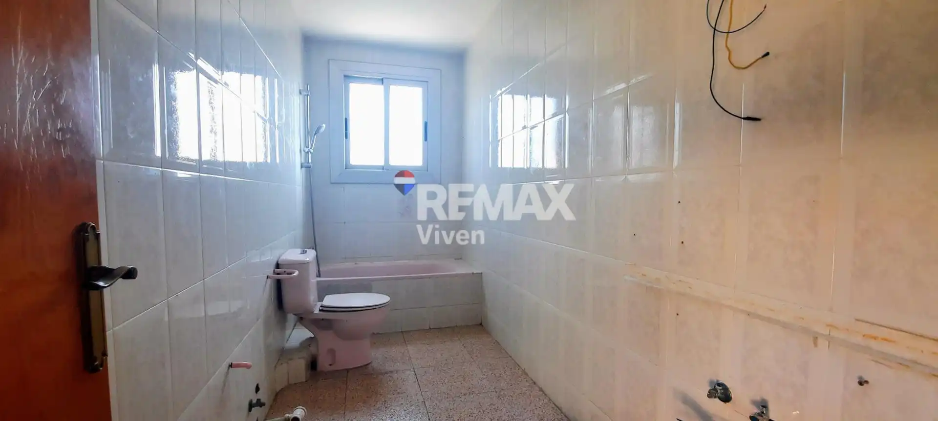 Bathroom of Houses for sale in Cubelles  with Terrace