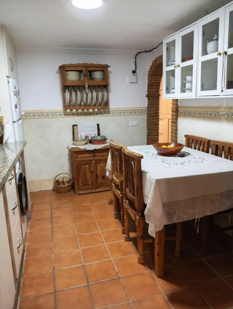Menjador de Apartament en venda en Sotogrande amb Aire condicionat, Terrassa i Moblat