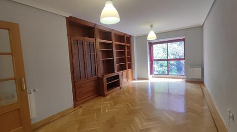 Foto 2 de Piso en venta en Paseo de las Yeserías, Acacias, Madrid