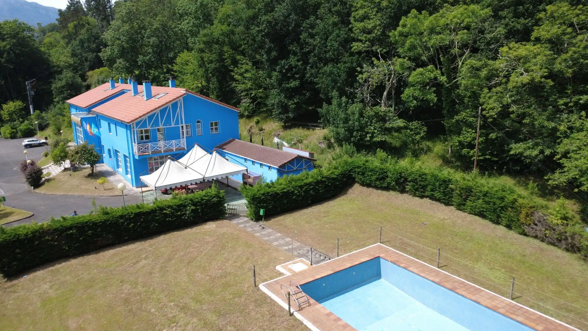 Piscina de Edificio en venta en Cangas de Onís