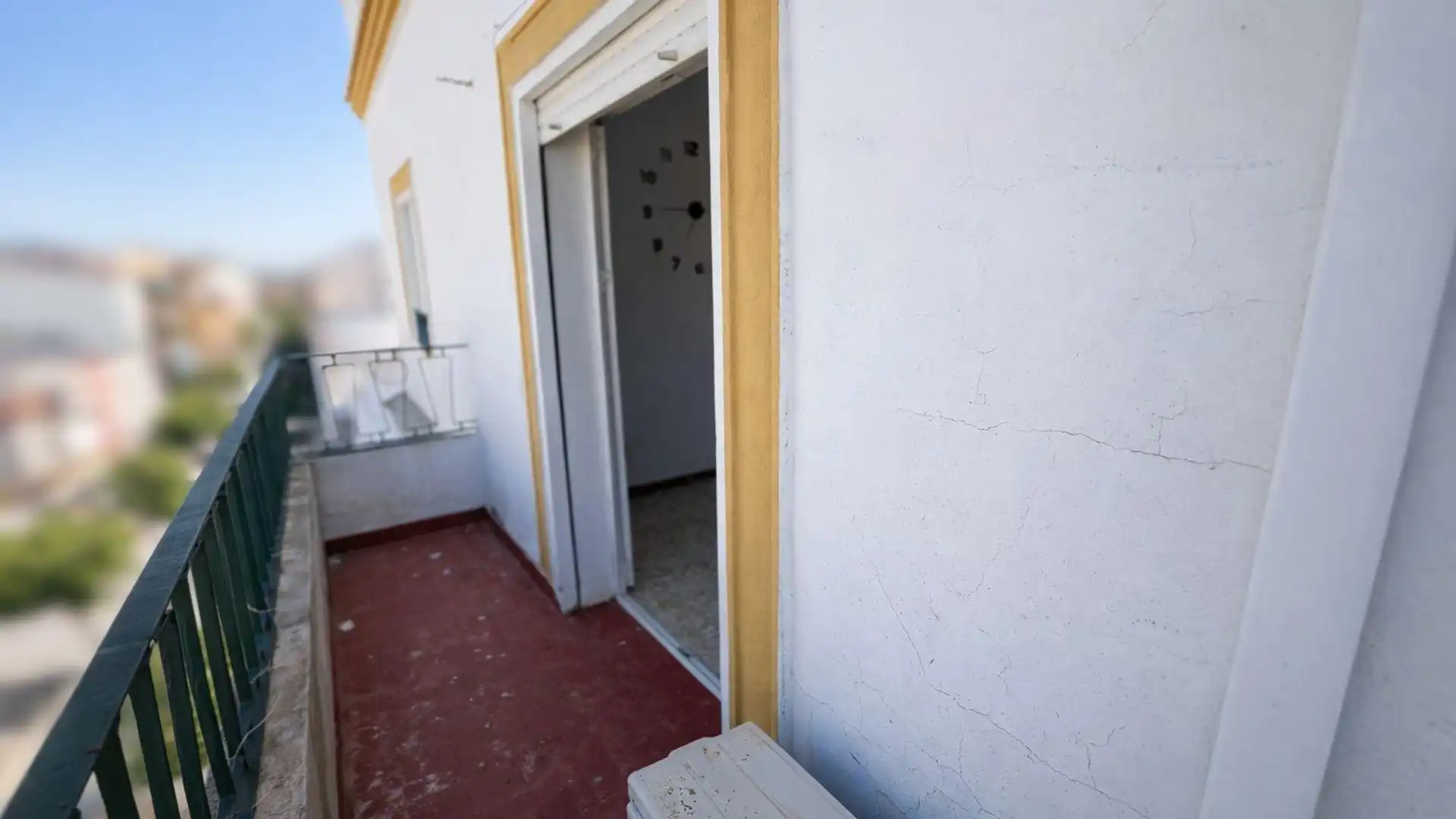 Vista exterior de Piso en venta en  Sevilla Capital con Terraza