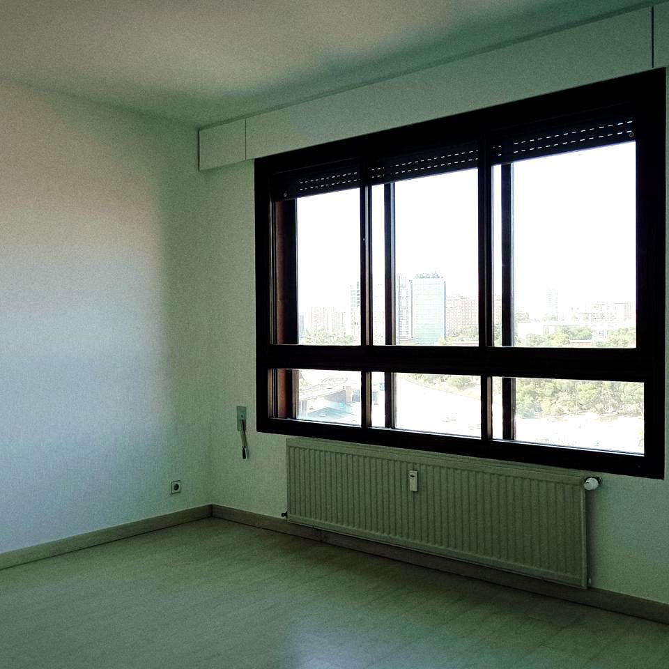 Bedroom of Flat to rent in  Madrid Capital  with Air Conditioner, Heating and Community pool