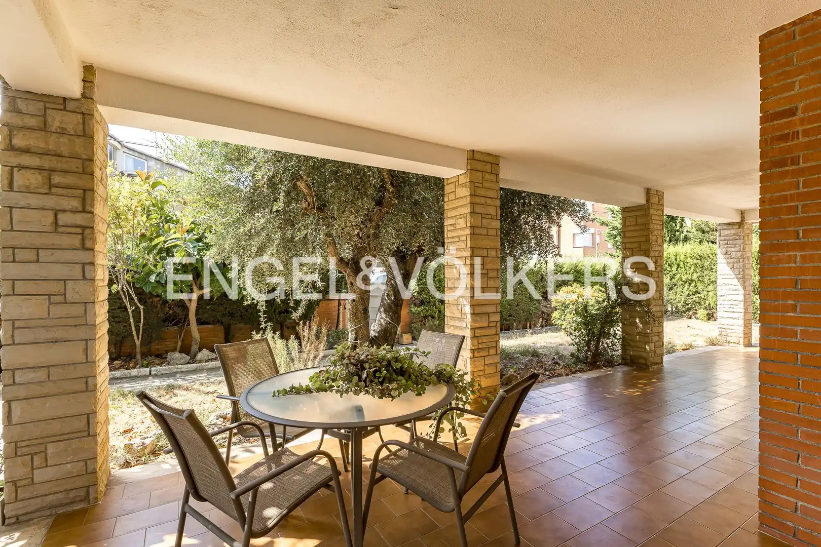 Terrassa de Casa o xalet en venda en Cubelles amb Aire condicionat, Calefacció i Parquet