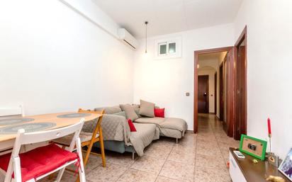 Living room of Flat for sale in  Barcelona Capital  with Air Conditioner, Furnished and Balcony