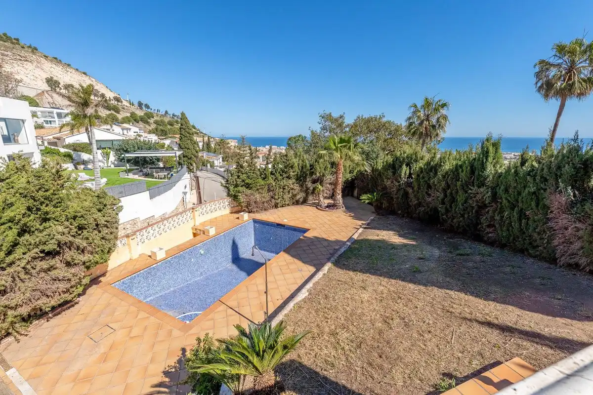 Swimming pool of Houses for sale in Benalmádena  with Air Conditioner, Private garden and Terrace