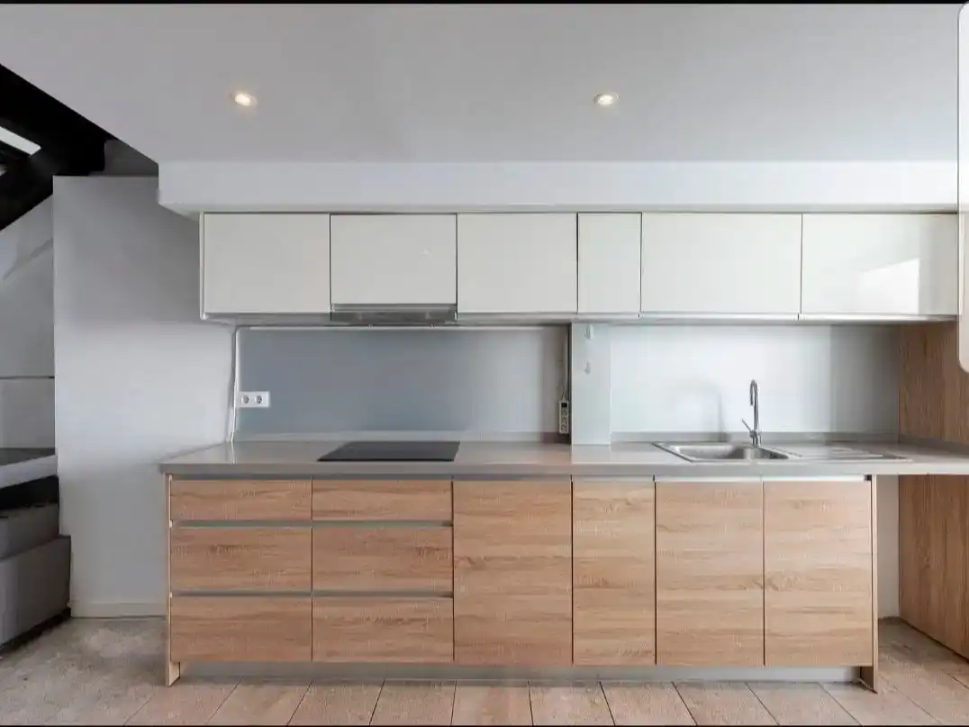 Cocina de Dúplex de alquiler en Mataró con Aire acondicionado, Parquet y Balcón
