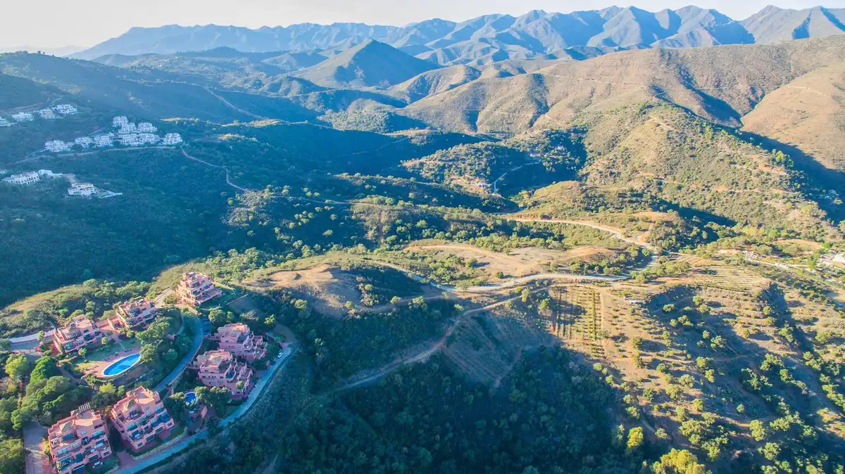 Vista exterior de Finca rústica en venda en Ojén amb Terrassa, Traster i Alarma