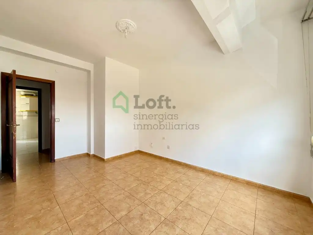 Vista exterior de Piso en venta en Badajoz con Balcón