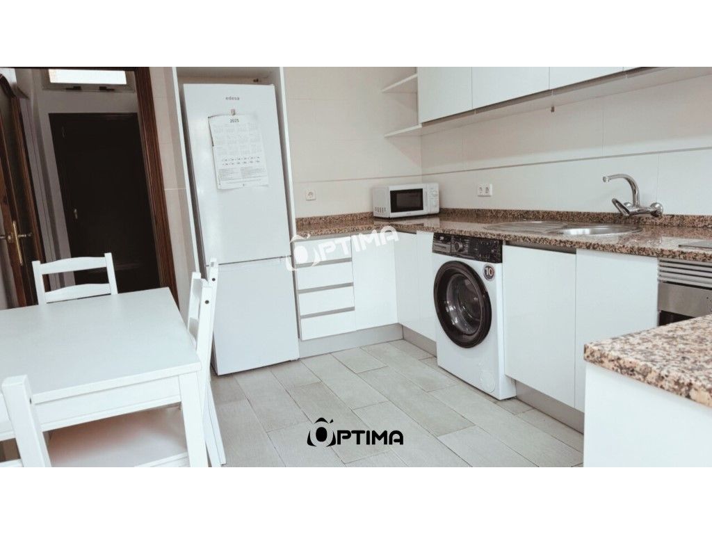 Kitchen of Flat for rent in  Madrid Capital