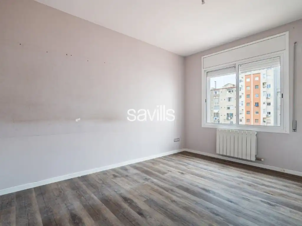 Habitación de Apartamento en venta en Barcelona con Aire acondicionado, Horno y Balcón
