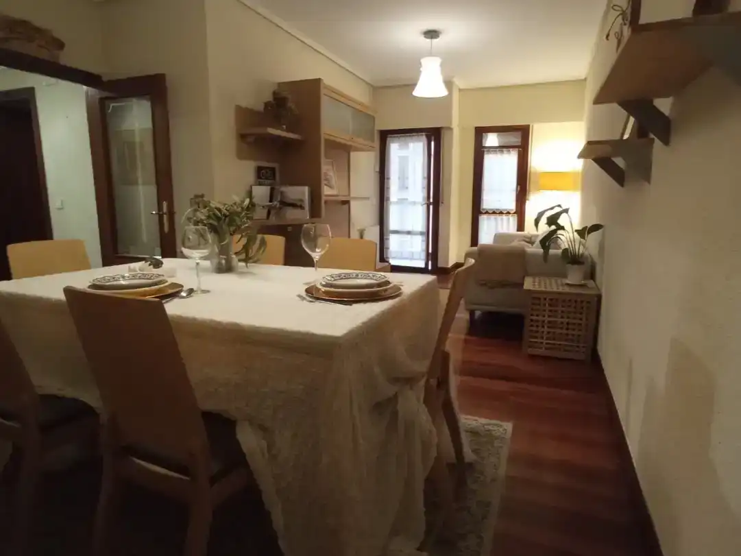 Esszimmer von Wohnung zur Miete in Bermeo mit Möbliert und Balkon