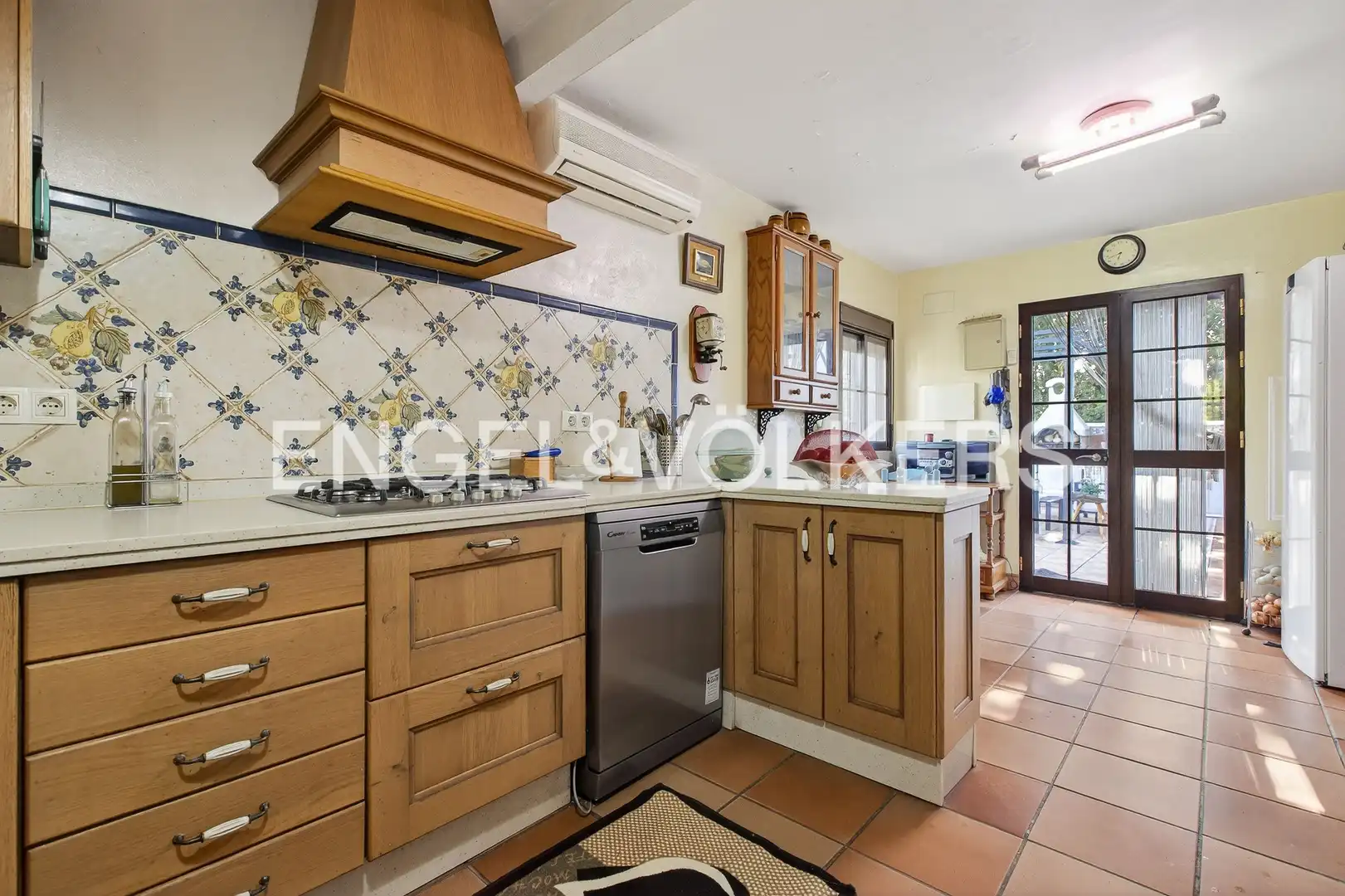 Kitchen of Houses for sale in Morón de la Frontera  with Air Conditioner, Heating and Private garden