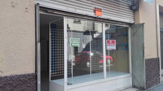 Local comercial en Alquiler en Calle del Doce de Octubre en San José Alto