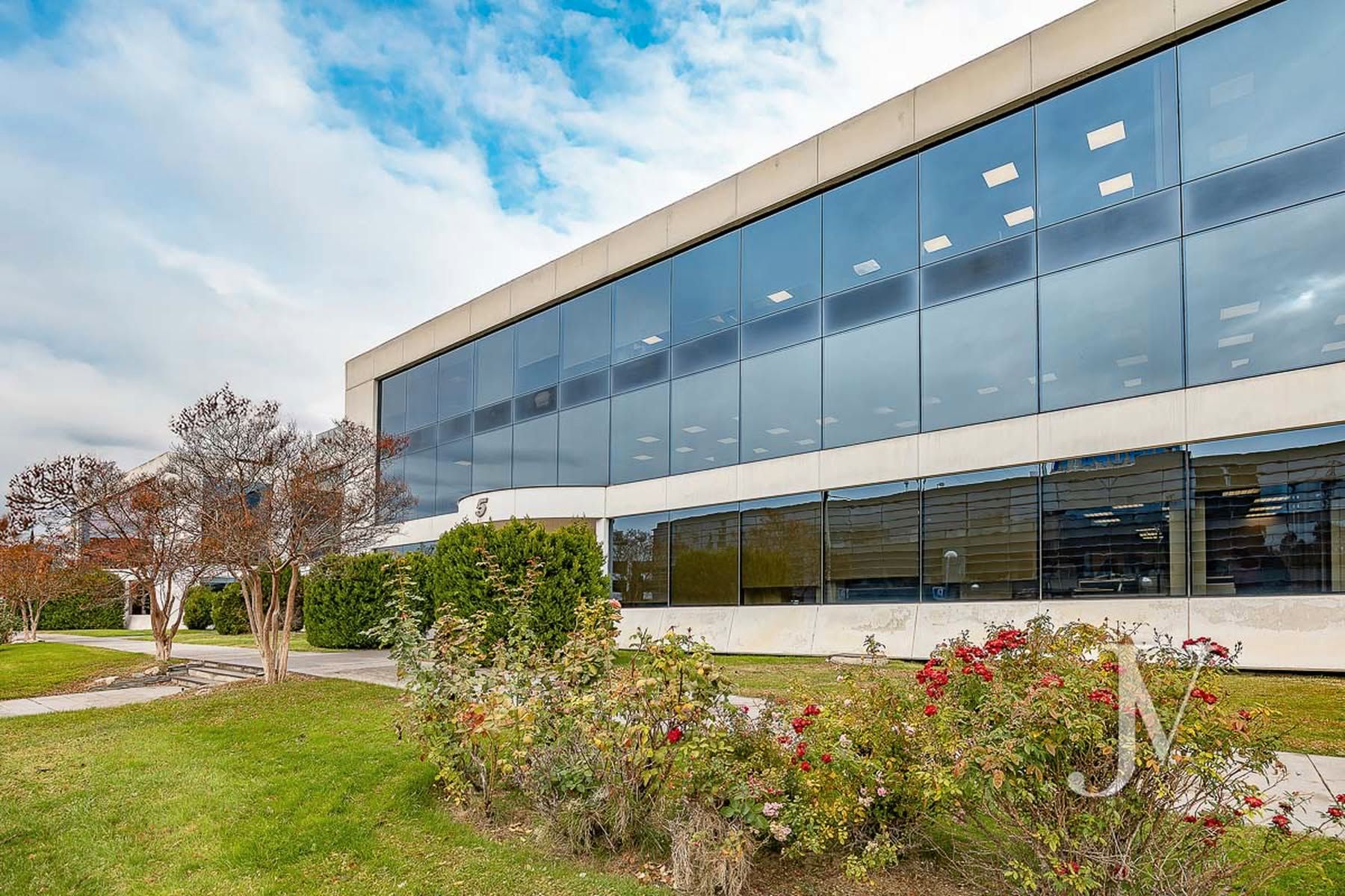 Vista exterior de Oficina de lloguer en  Madrid Capital amb Aire condicionat, Calefacció i Moblat