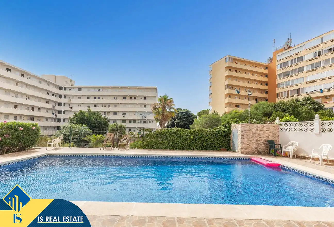 Piscina de Estudi en venda en Torrevieja amb Calefacció, Moblat i Rentadora