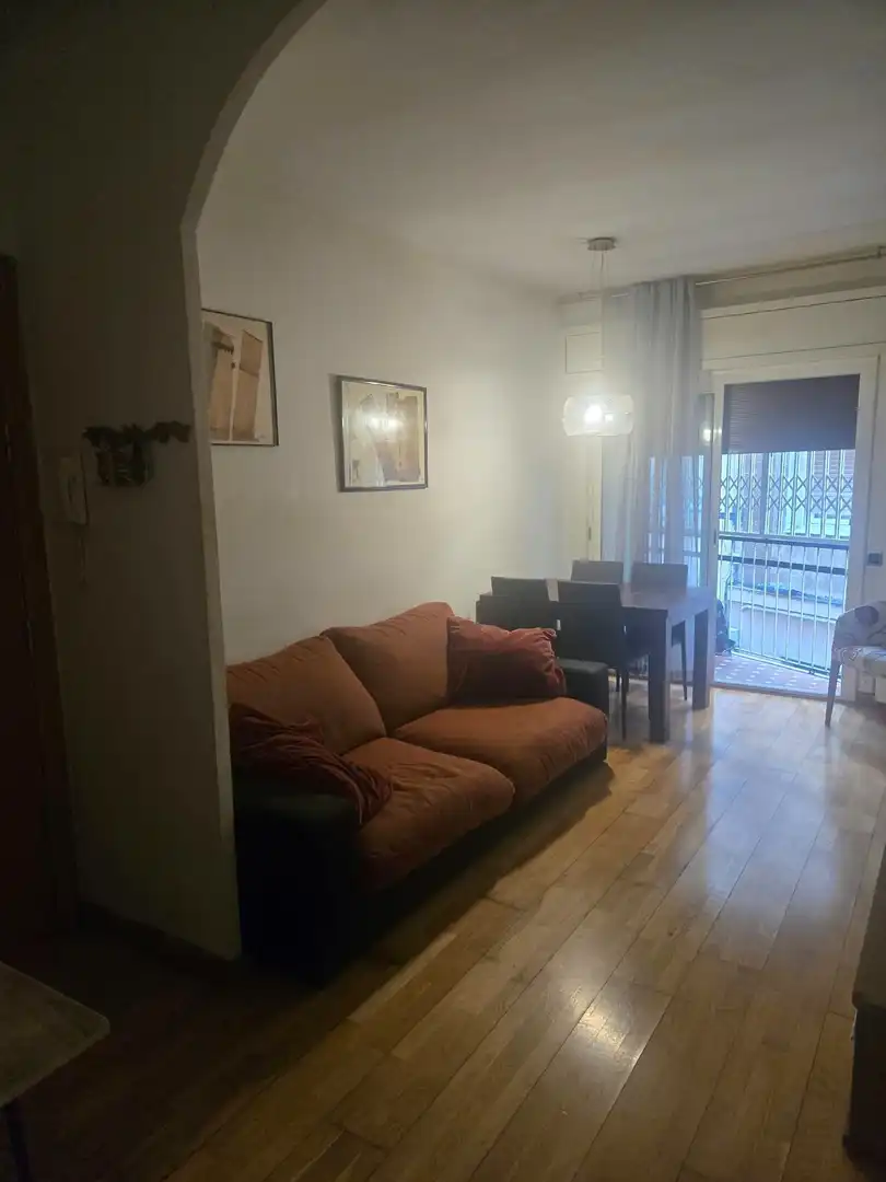 Flat with lift for sale in Gràcia
