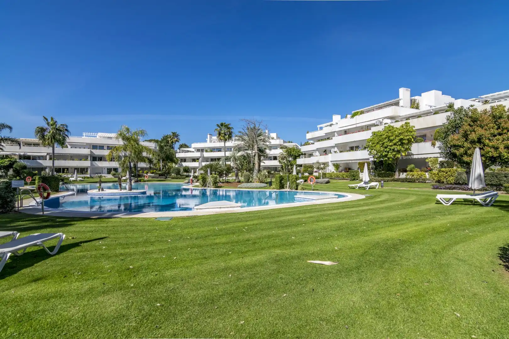 Apartment with pool for sale in Nueva Andalucía, imagen 31