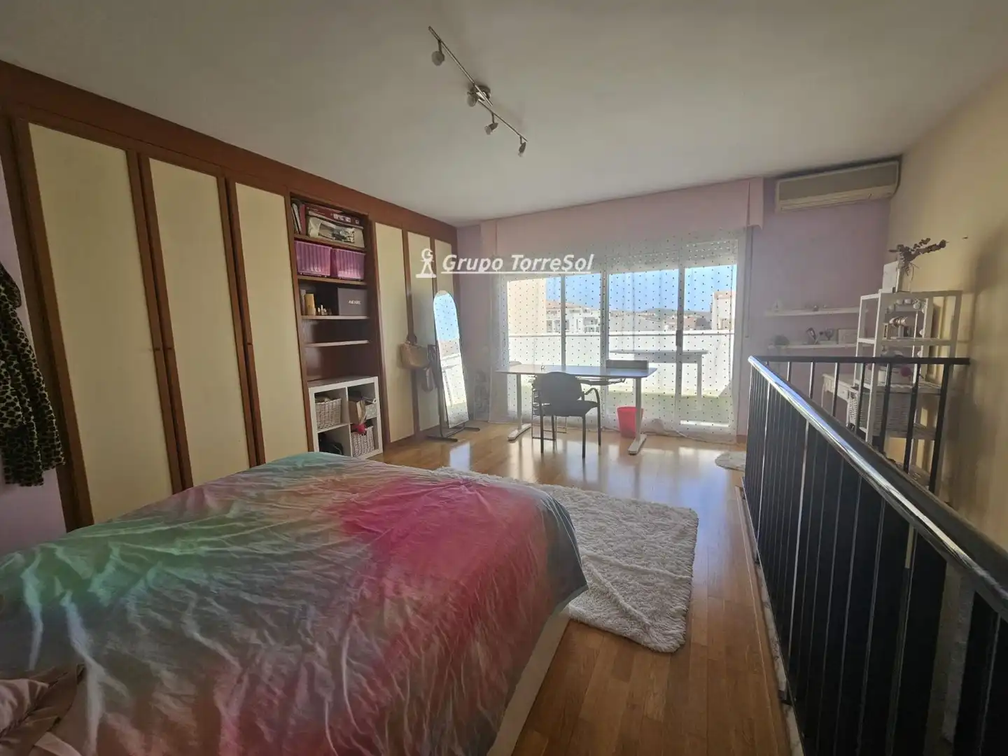 Detached homes for sale in via Dels Paisos Catalans, Centre