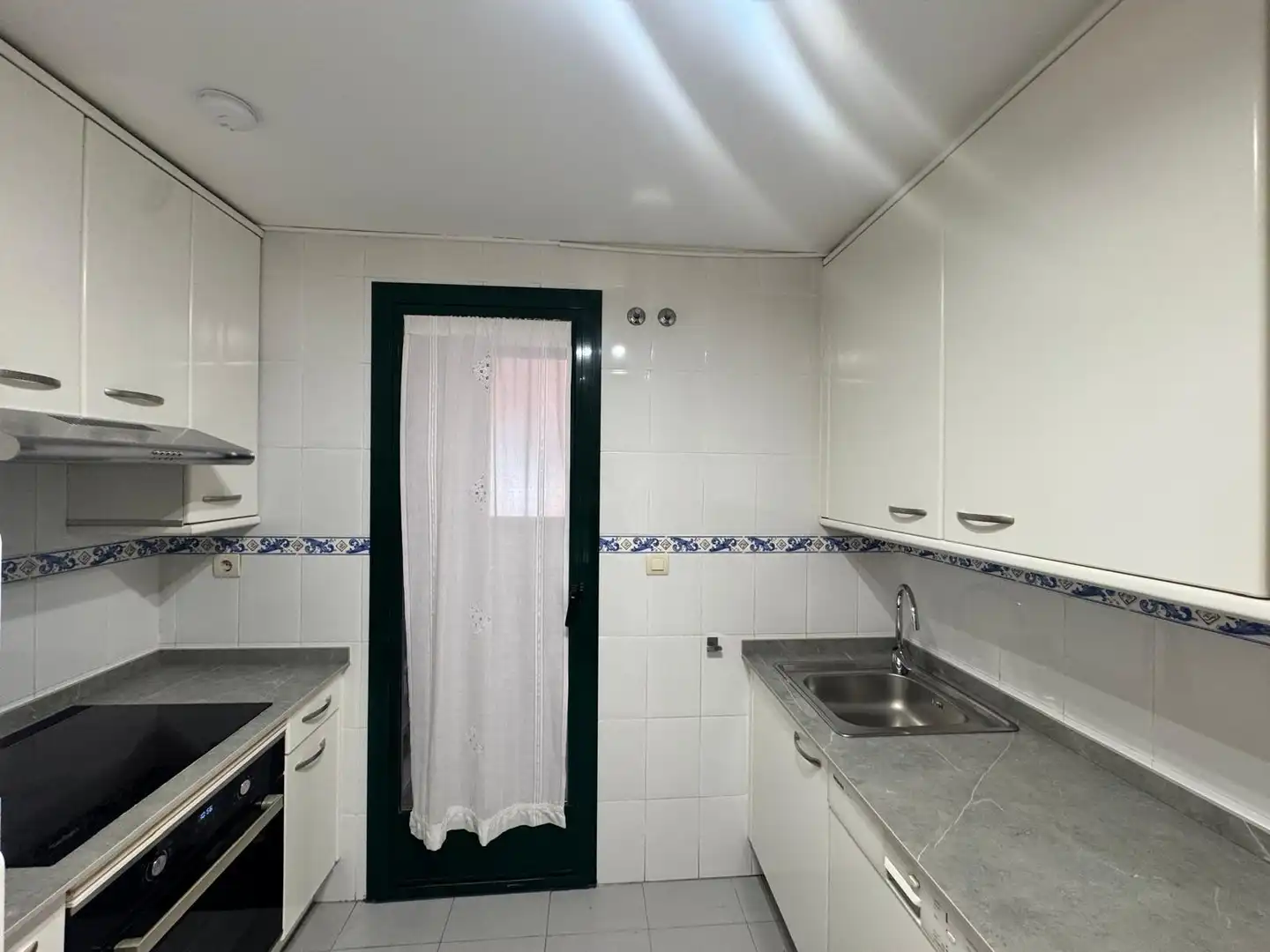 Cocina de Piso de alquiler en Madrid con Aire acondicionado y Calefacción