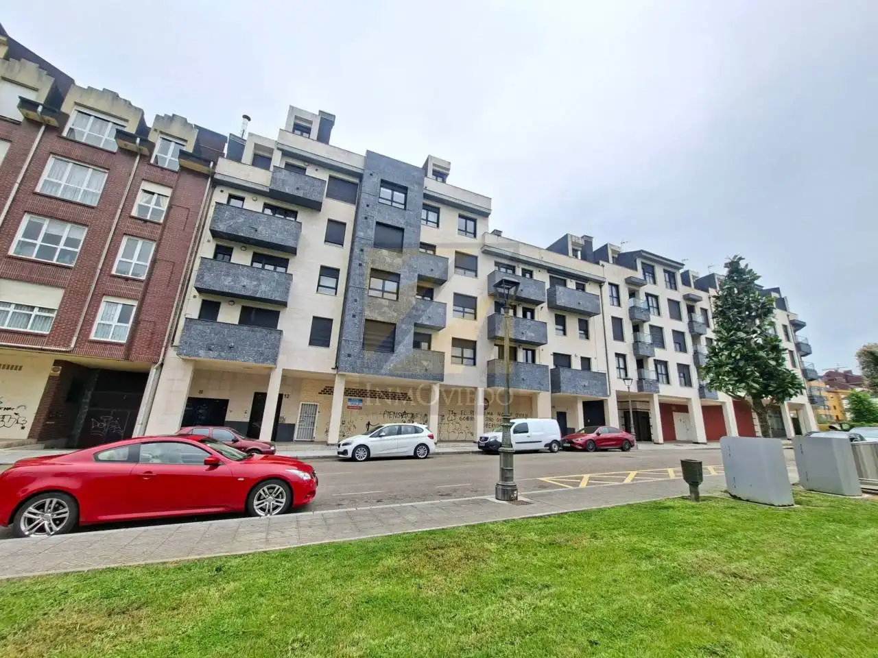 Außenansicht von Wohnung zum Verkauf in Llanera mit Heizung und Abstellraum