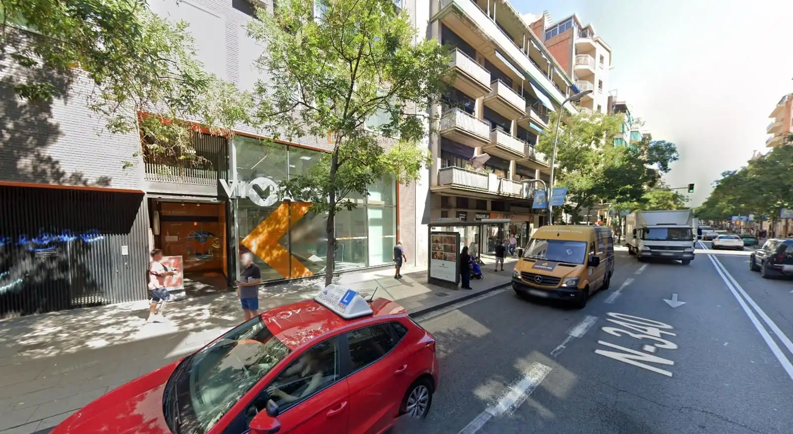 Außenansicht von Gebäude zum Verkauf in Barcelona