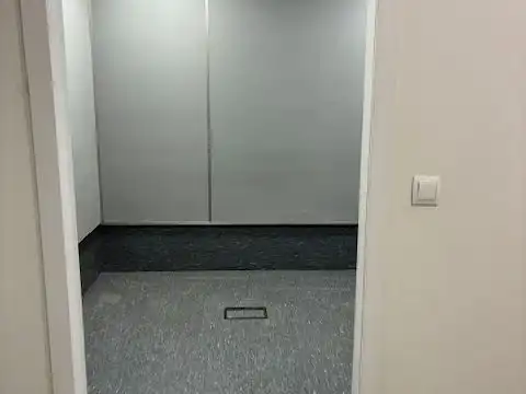 Baño de Local de alquiler en Málaga con Aire acondicionado