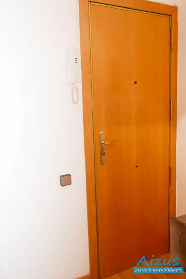 Flat for sale in Ripollet  with Air Conditioner, Heating and Oven