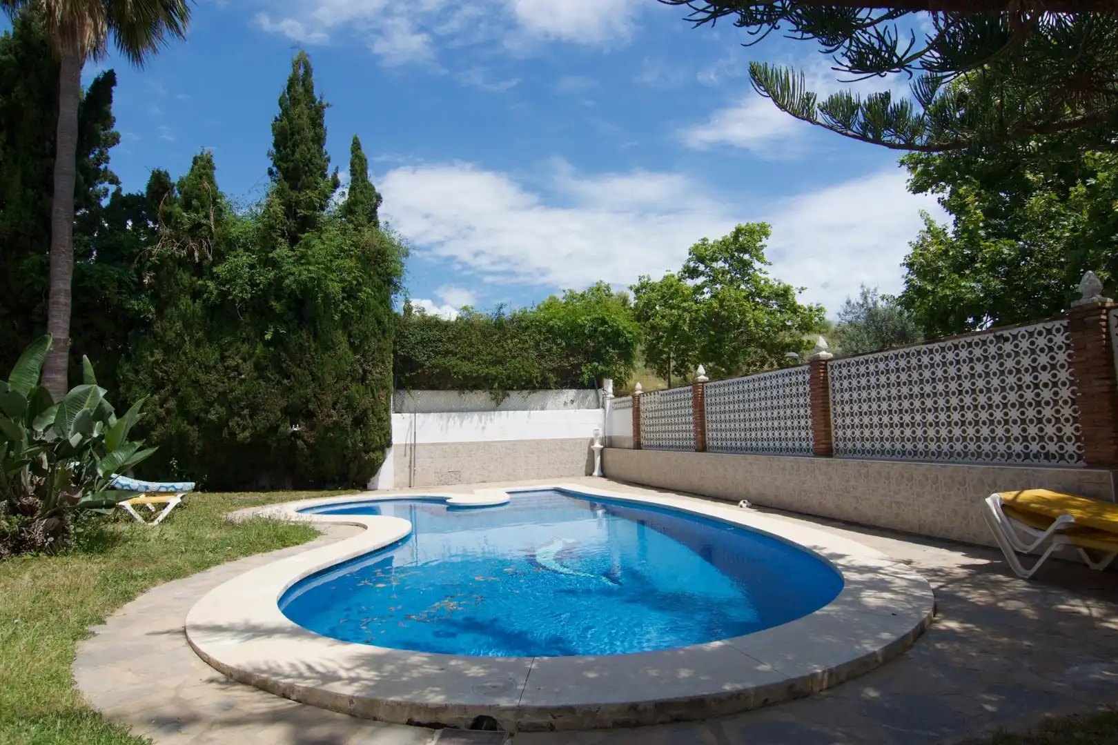 Piscina de Casa o xalet en venda en Benalmádena amb Calefacció, Jardí privat i Terrassa