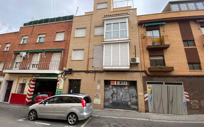 Exterior view of Duplex for sale in  Madrid Capital