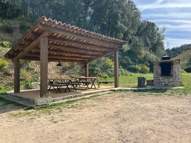 Terraza de Finca rústica de alquiler en Vallgorguina con Calefacción, Jardín privado y Piscina