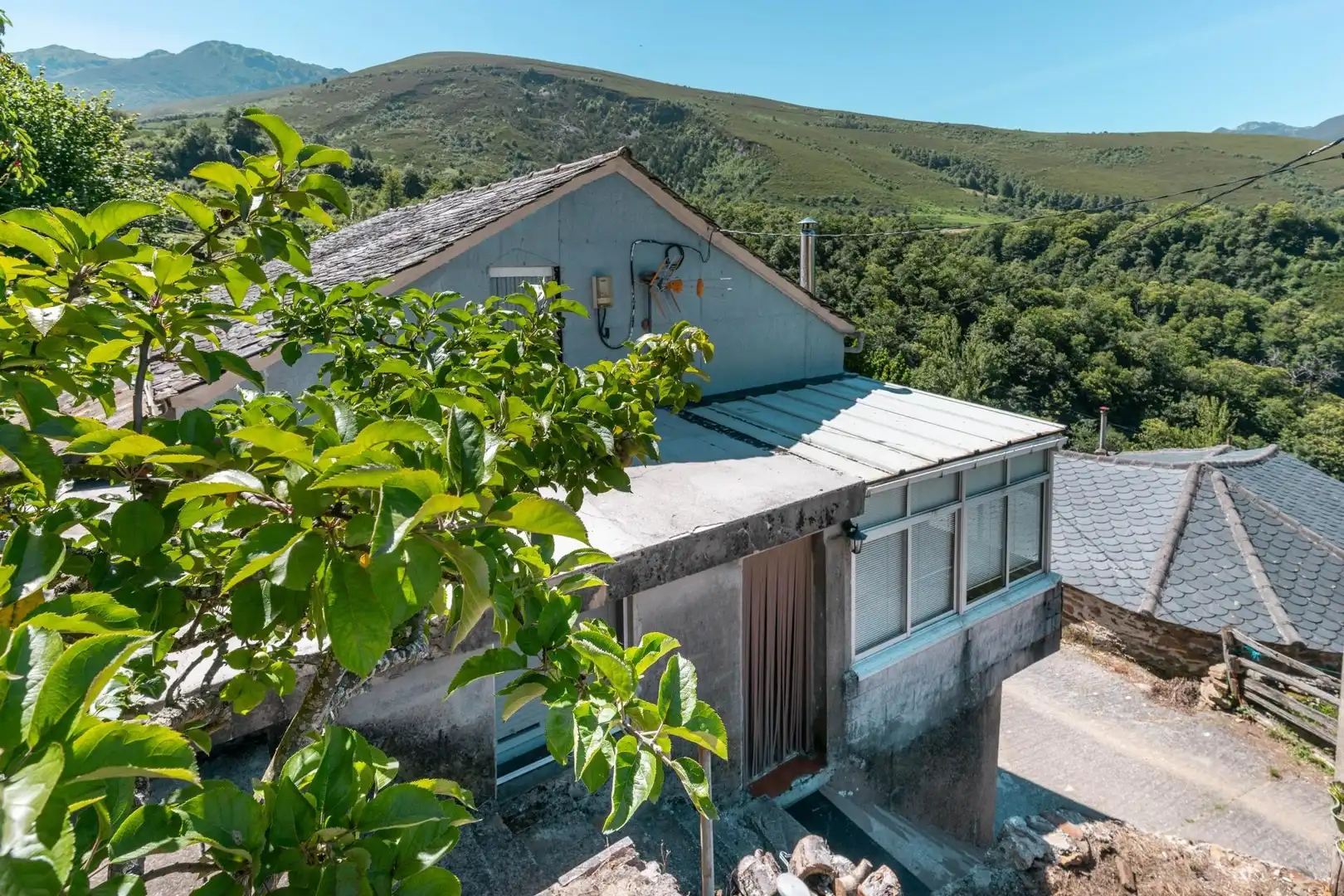 Vista exterior de Casa o xalet en venda en Ibias amb Calefacció, Terrassa i Moblat