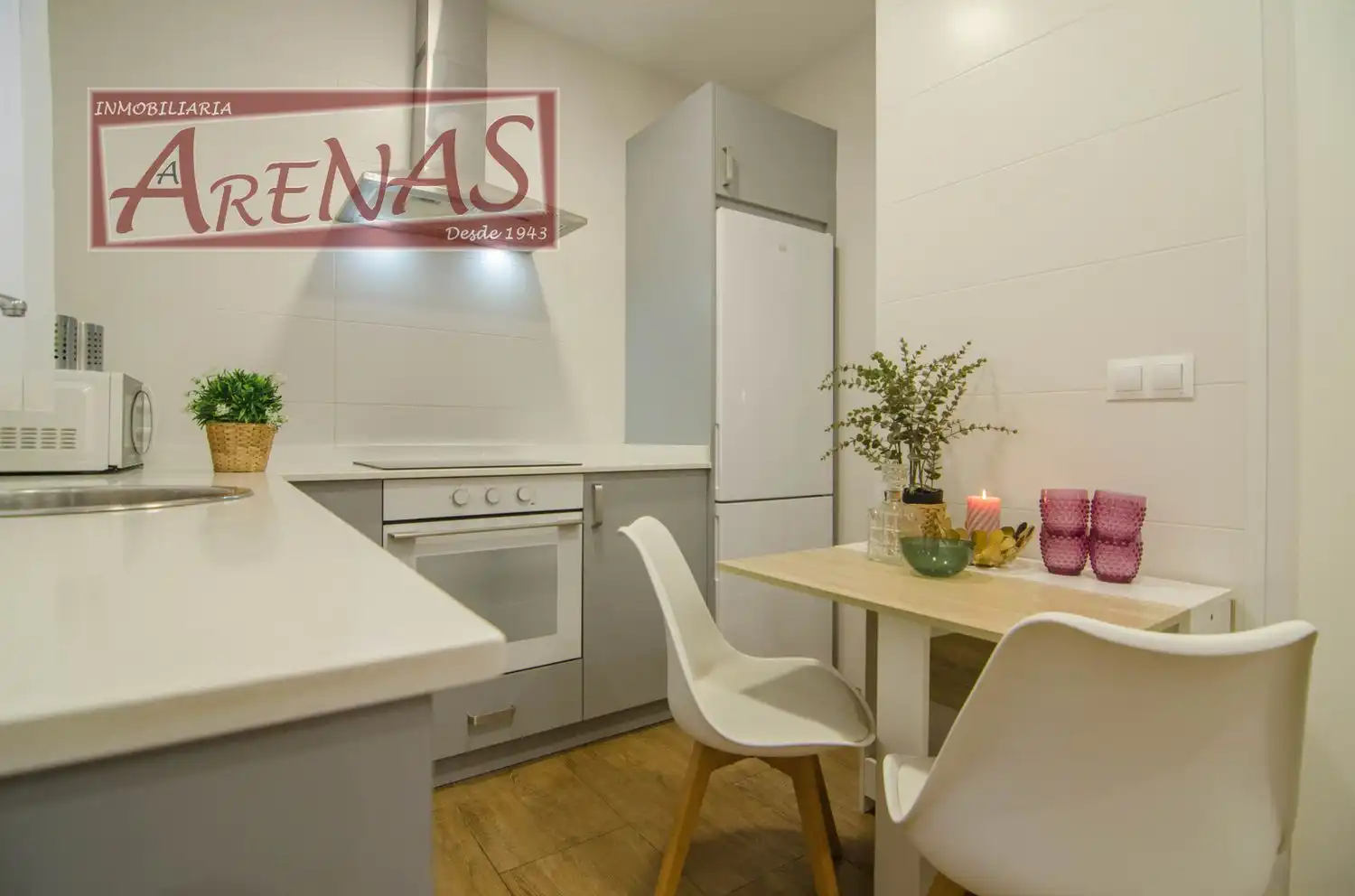 Cocina de Apartamento en venta en Colindres con Amueblado, Lavadora y Microondas