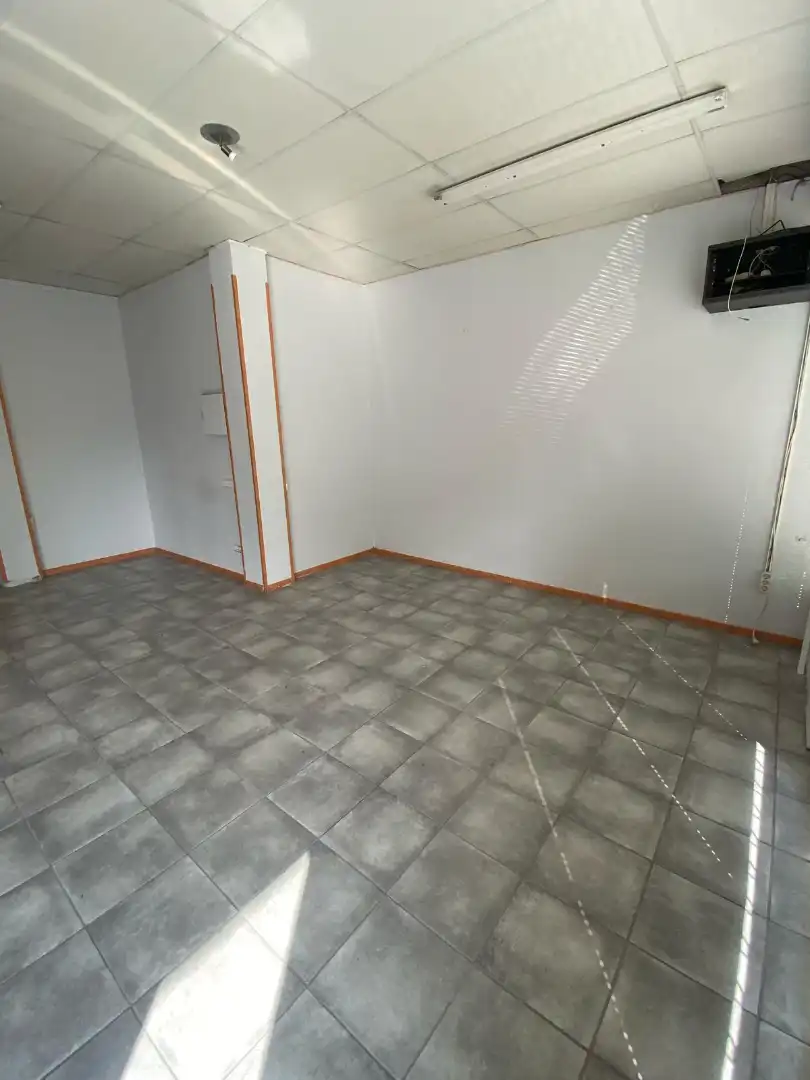 Business premises for sale in Carrer de les Lloses, imagen 9