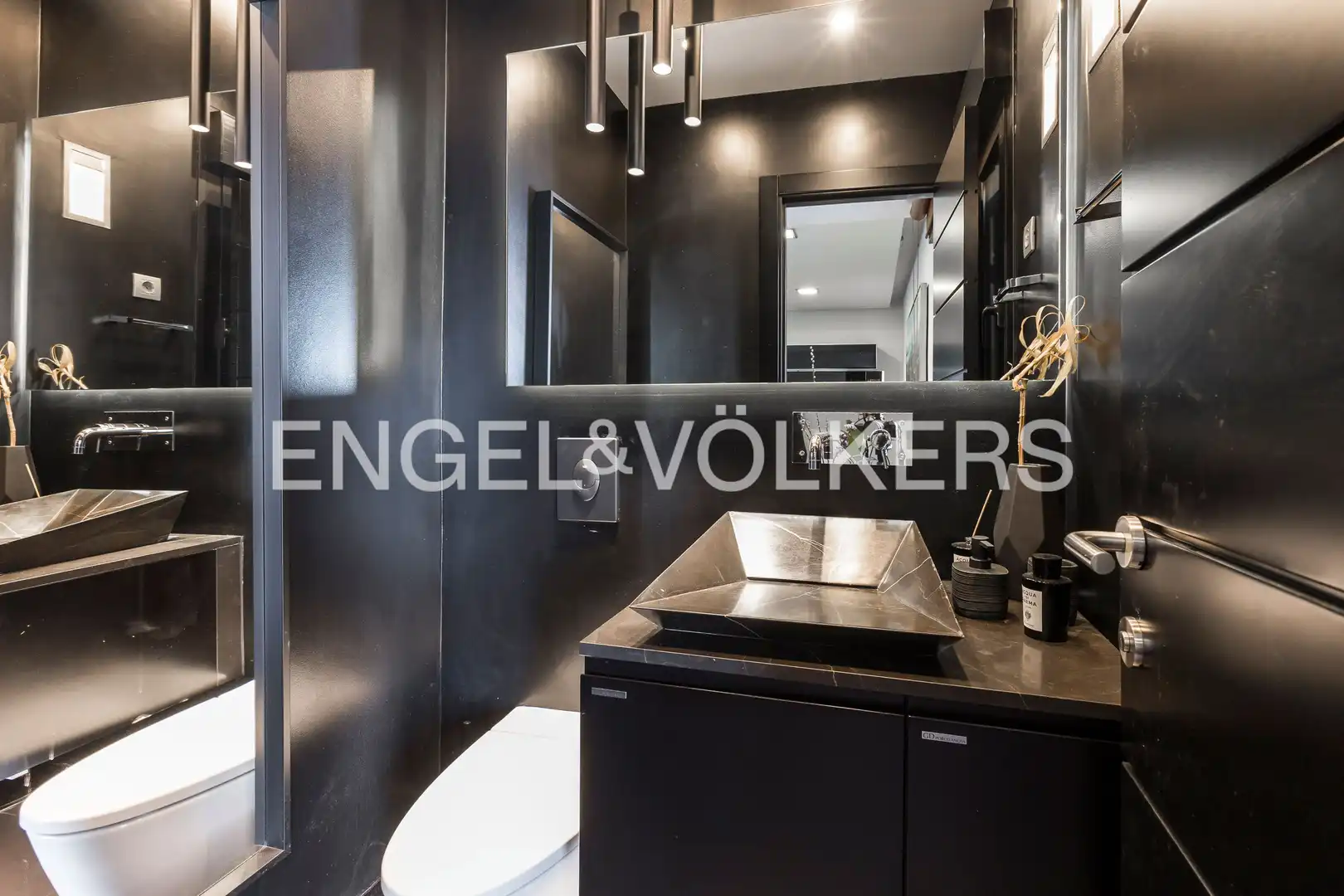 Baño de Casa o chalet en venta en Madrid con Aire acondicionado, Calefacción y Jardín privado