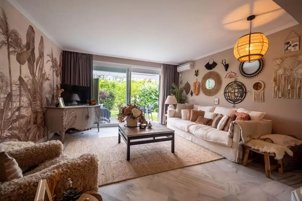 Sala d'estar de Apartament en venda en Marbella amb Aire condicionat, Moblat i Forn