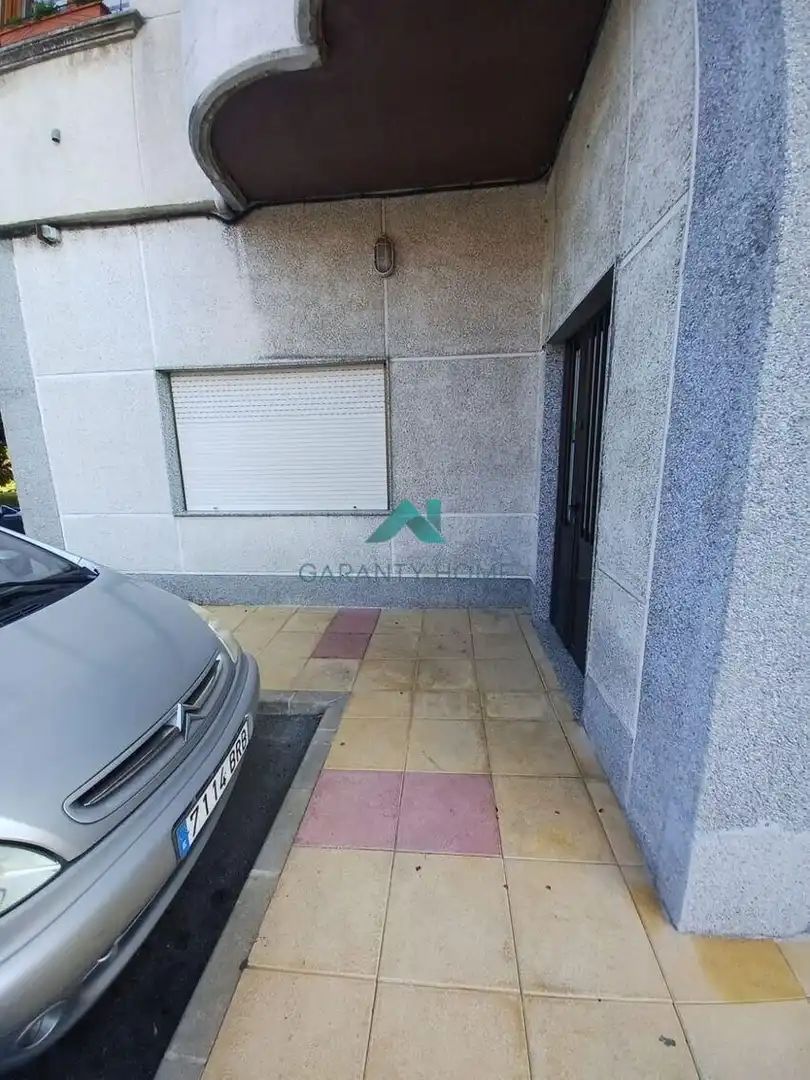 Aparcament de Local en venda en Torrelavega 