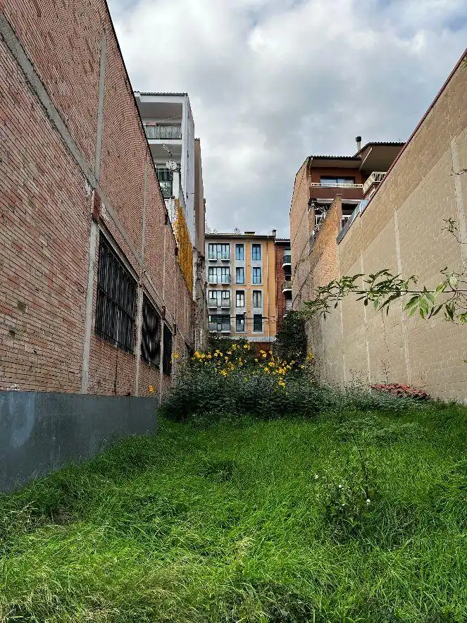 Wohnbaugrundstück zum Verkauf in Manlleu, imagen 5