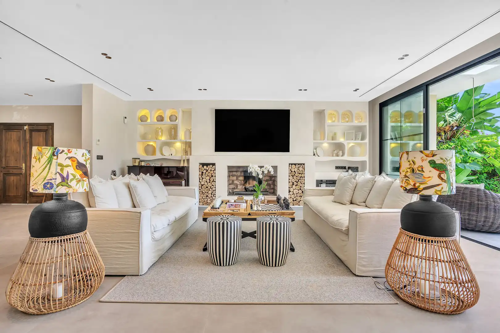Sala d'estar de Casa o xalet de lloguer en Marbella amb Aire condicionat, Jardí privat i Terrassa
