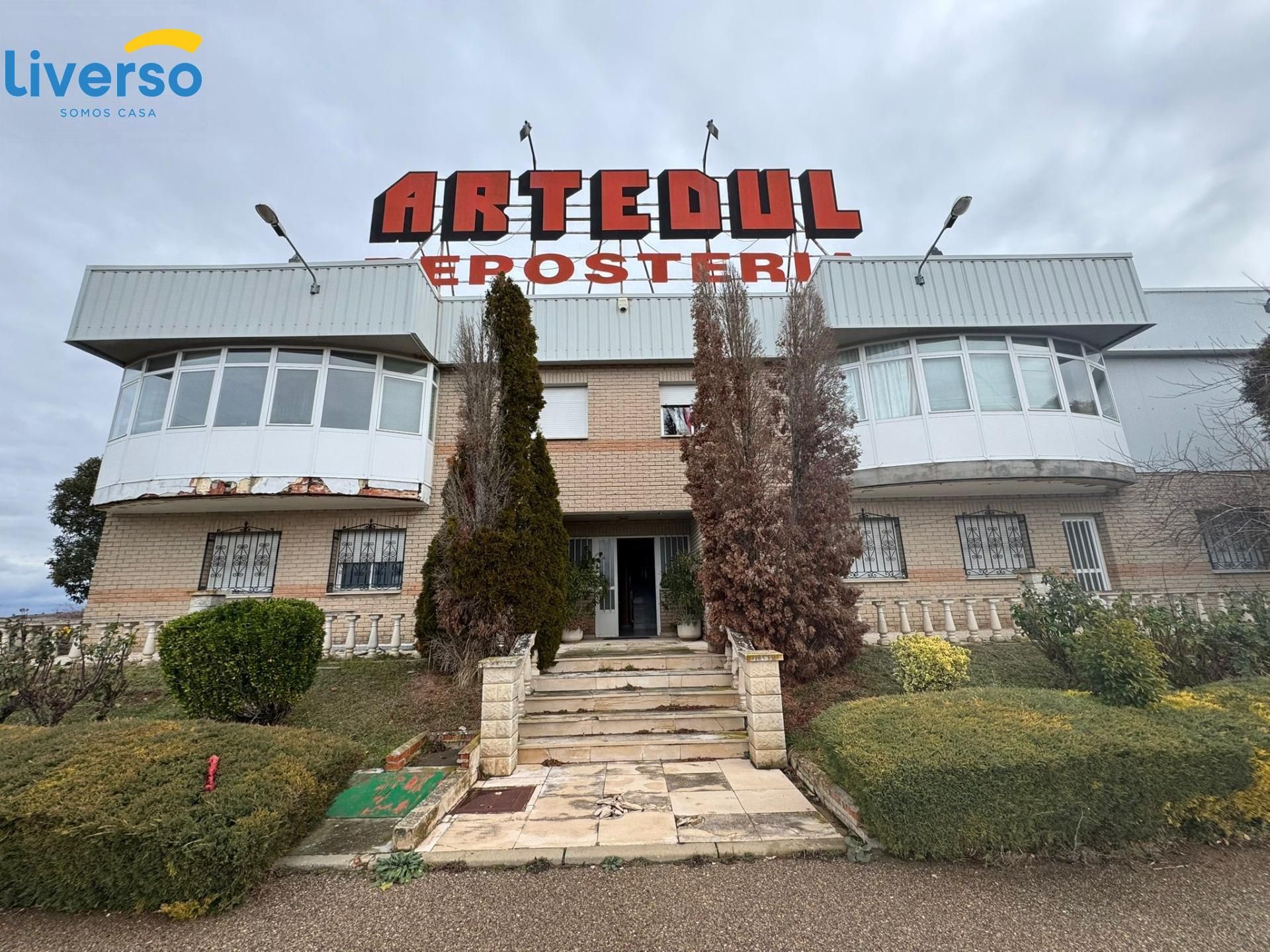 Vista exterior de Nave industrial en venta en La Sequera de Haza 