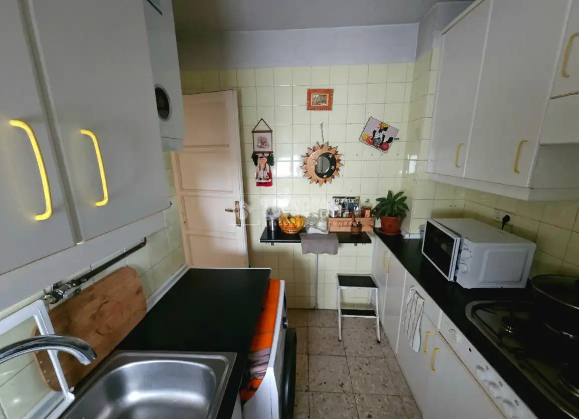 Cuina de Pis en venda en Madrid amb Calefacció i Balcó