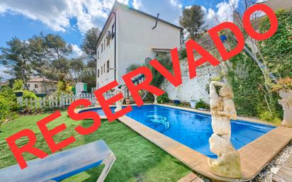 Piscina de Casa o xalet en venda en Olivella amb Aire condicionat, Jardí privat i Terrassa