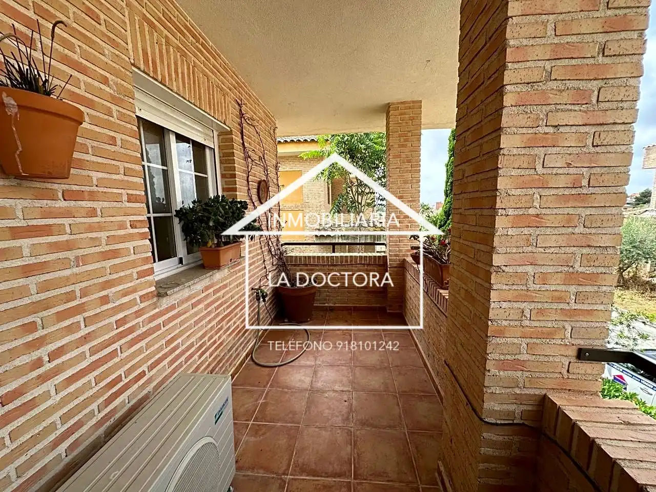 Casa adosada en venta en Erillas, Nombela