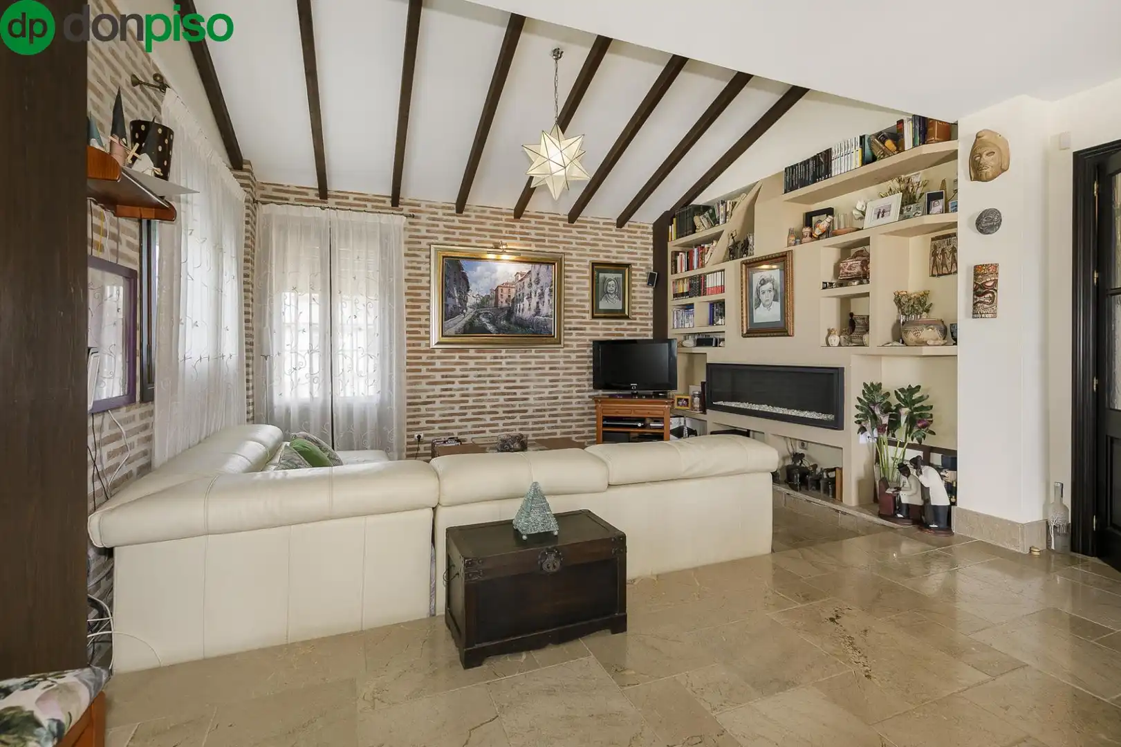Houses for sale in Calle Cúllar Vega, Altos de la Zubia
