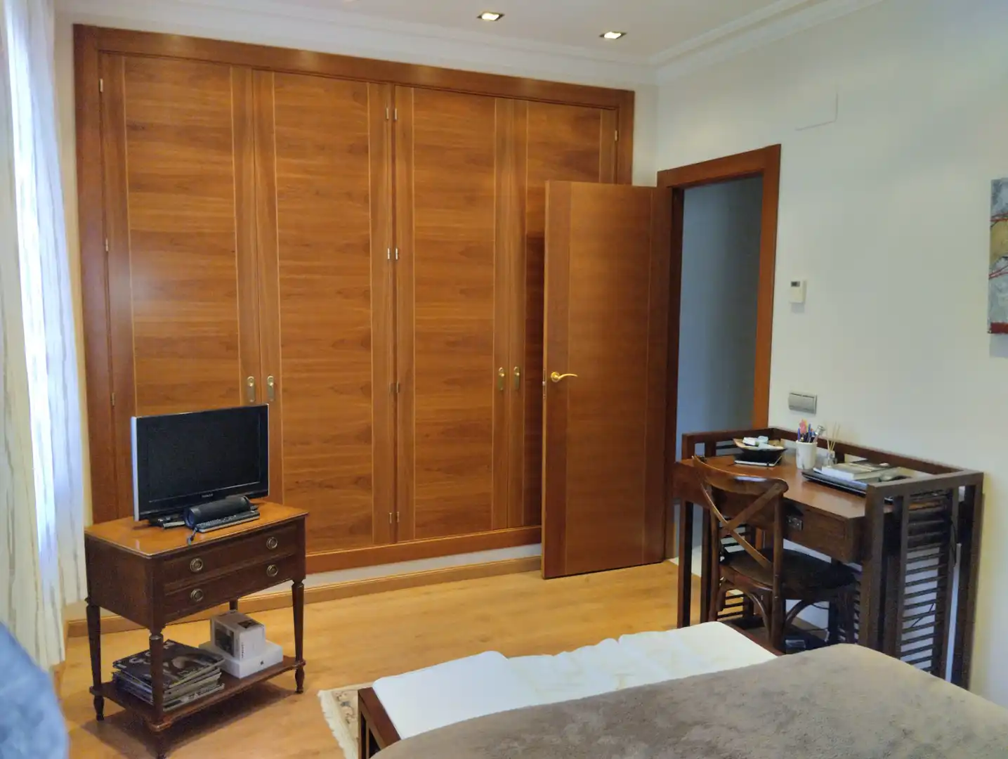 Bedroom of Houses for sale in El Escorial  with Air Conditioner, Heating and Private garden
