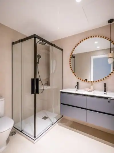 Baño de Piso en venta en Madrid con Aire acondicionado, Calefacción y Amueblado