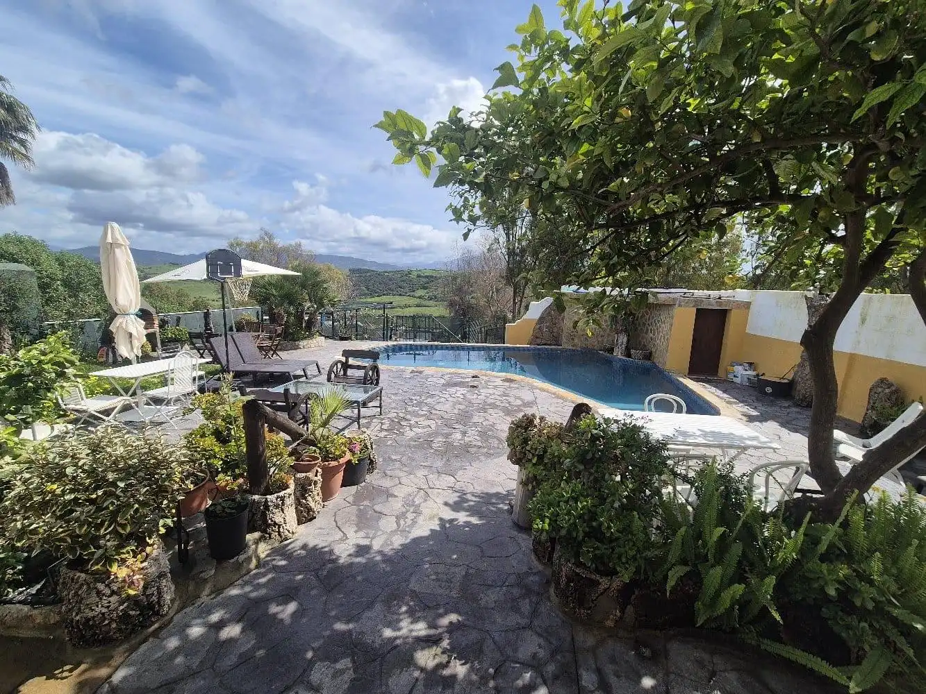 Casa rústica amb piscina en venda a Jimena de la Frontera
