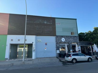 Vista exterior de Nau industrial en venda en Torremolinos amb Calefacció i Alarma