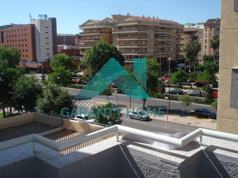 Vista exterior de Pis de lloguer en Cáceres Capital amb Aire condicionat, Calefacció i Parquet