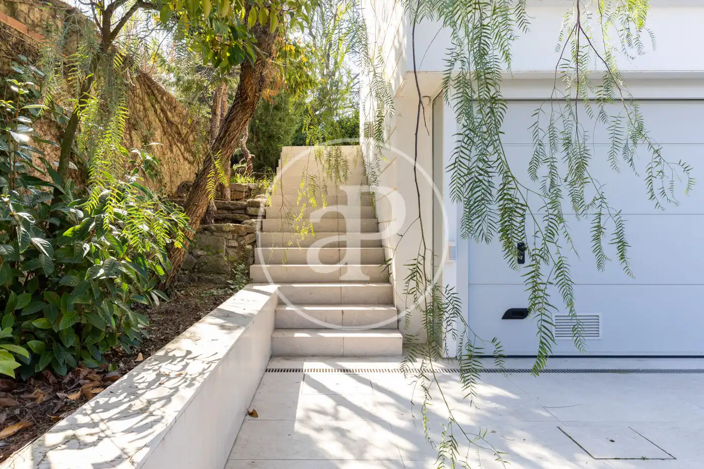 Exterior view of Houses for sale in Sant Cugat del Vallès  with Air Conditioner, Heating and Private garden