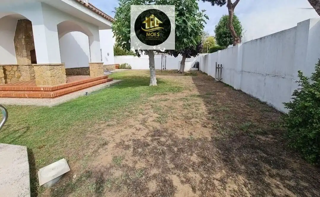 Jardín de Casa o chalet en venta en Rota con Terraza, Trastero y Piscina